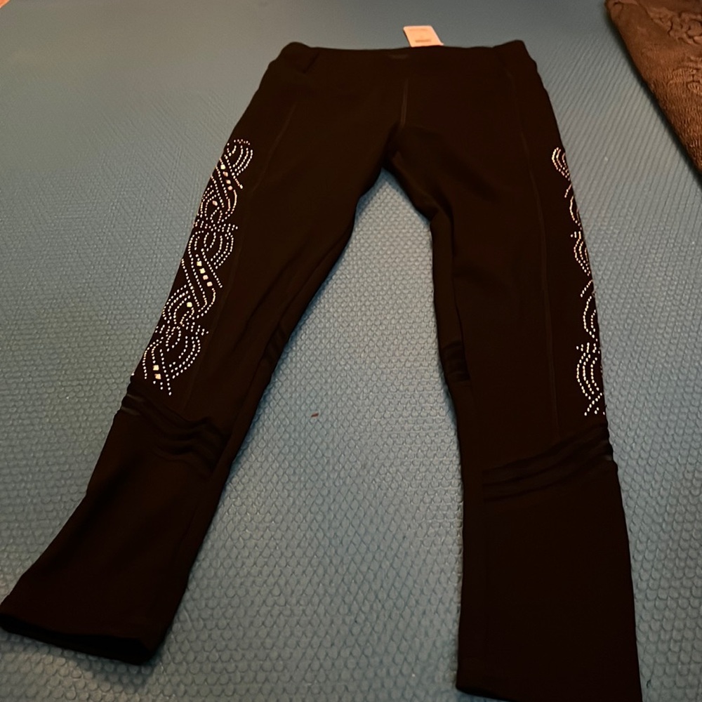 LYDAA black leggings with bling on sides and pockets size medium